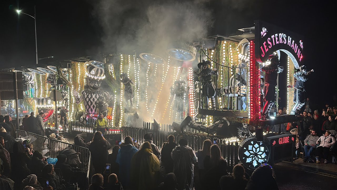 Globe Carnival Club 2025 &mdash; JESTERS HAUNT &mdash; карнавал в Уэстон-сьюпер-Мэр 2025