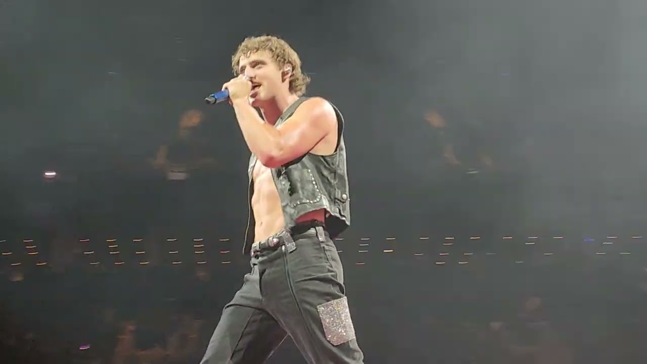 Reminds me of you by Benson Boone Scotiabank Arena Toronto On Canada August 29 2025 