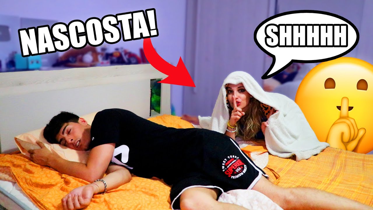 NASCOSTA TUTTA LA NOTTE IN CASA...*MI HA SPAVENTATO DI BRUTTO!*