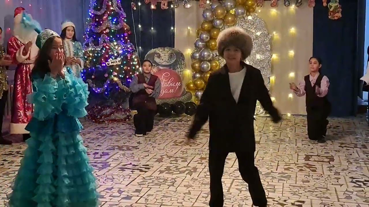 Алдараспан. Көрініс. Пародия