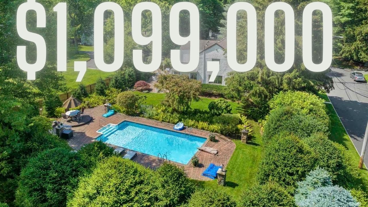 TOURING A CHARMING MEDITERRANEAN COLONIAL $1.09M HOME IN DEMAREST NJ