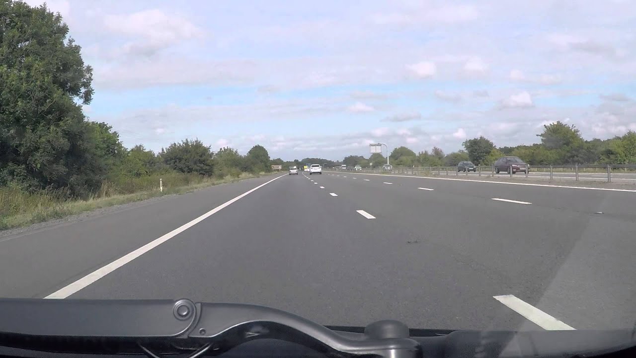 UK Motorways - M4 East J17 Chippenham and Leigh Delamere services