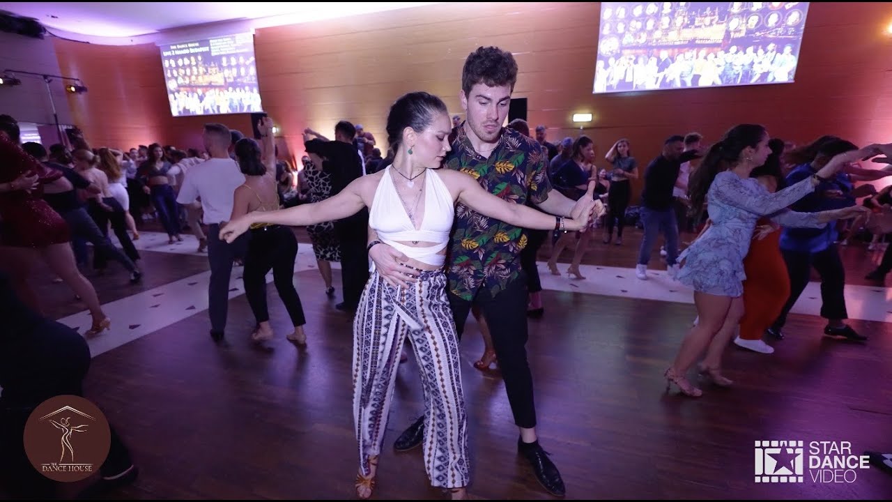 Social Dancing Konstantinos & Natasha Chuma #live2mambo Budapest