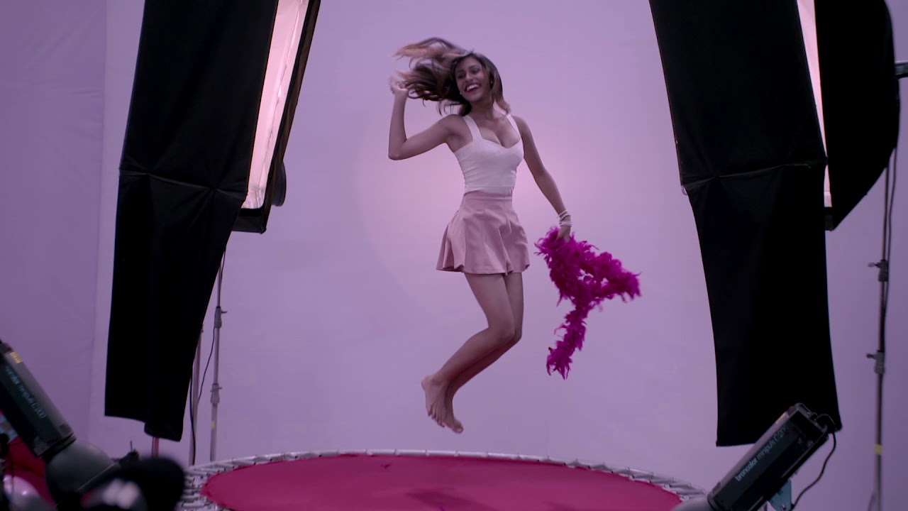 MTV India&rsquo;s Next Top Models on Livon Serum Billboards!