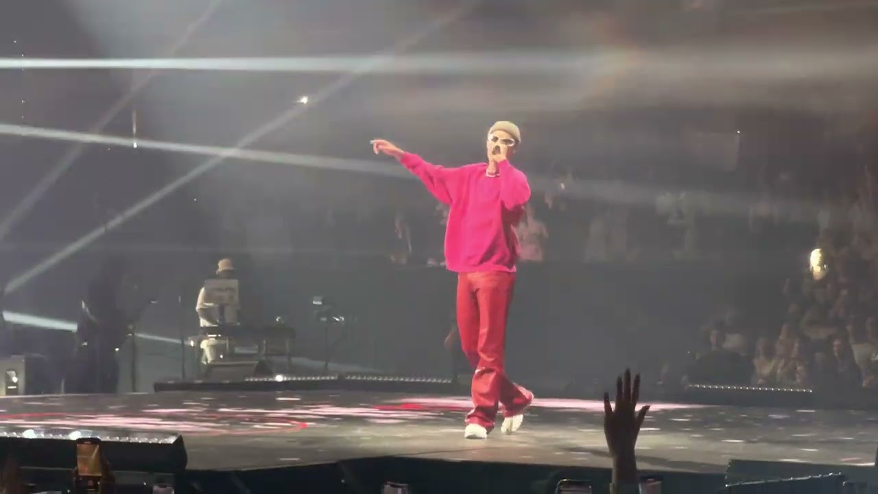 Justin Bieber - Justice Tour LIVE (4K)   Peaches / Anyone     5/14/2022  Buffalo NY
