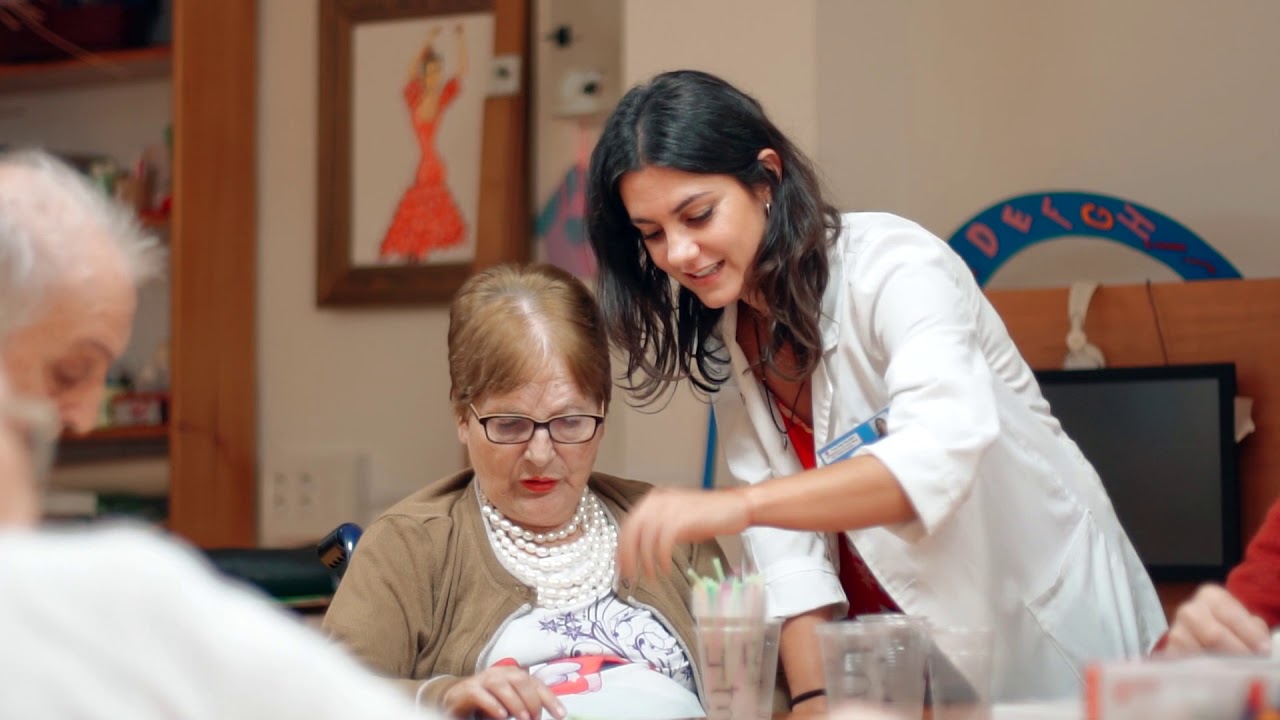 ¿Cómo abordamos el Alzheimer en la Residencia? Residencia de mayores y Centro de día  Cruz Roja