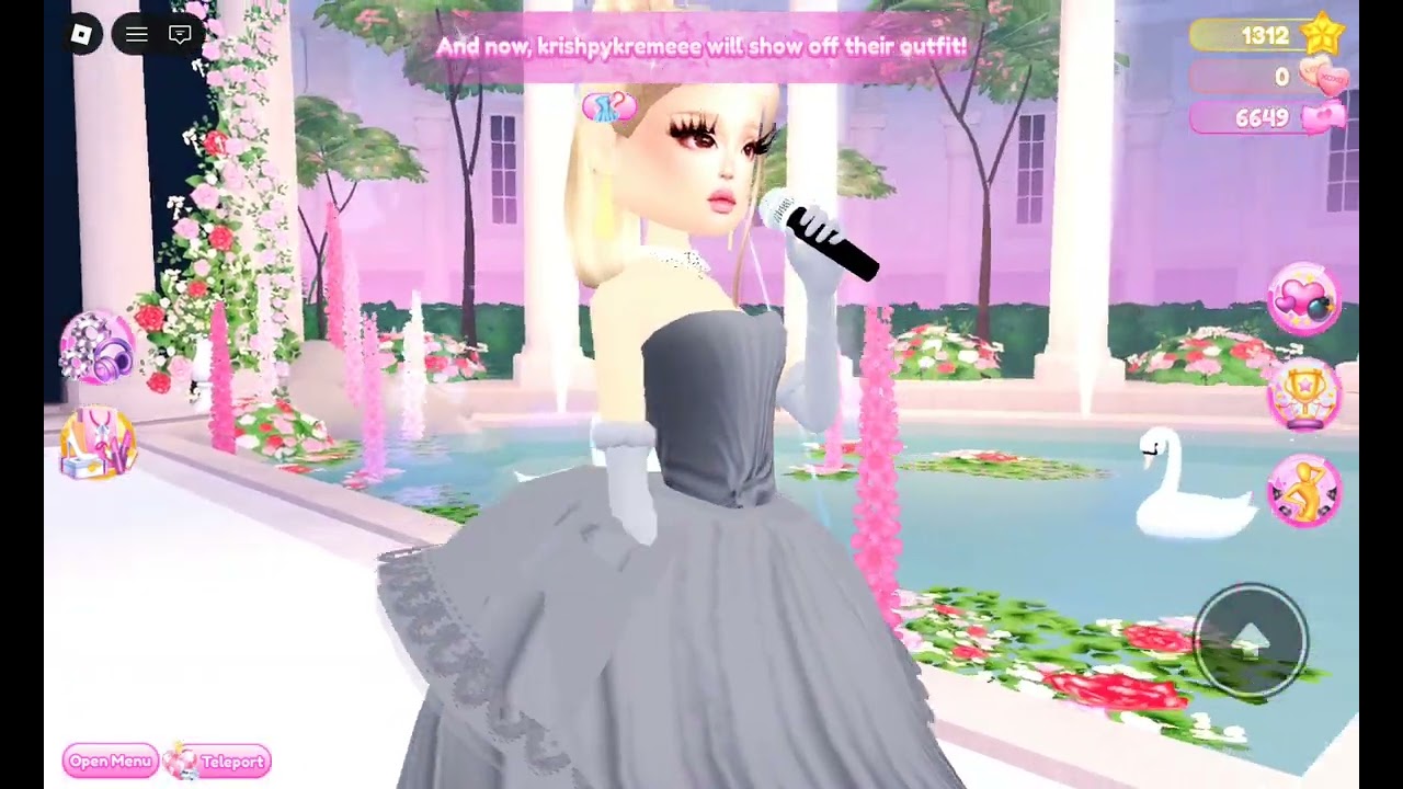 I tried making SABRINA CARPAINTER outfit in dress to impress