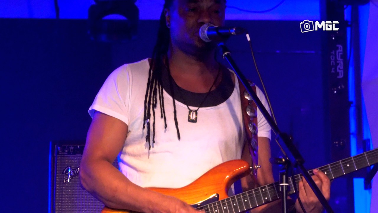 ZÉ PINTON, NOITE GALA