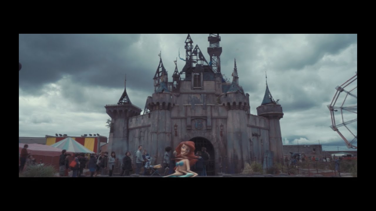 Dismaland : Banksy's Bemusement Park