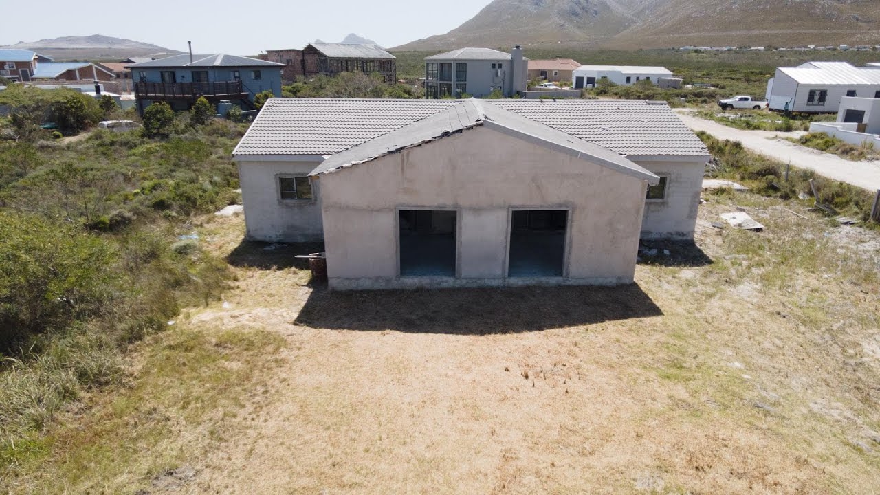 6 Bedroom Home For Sale | Bettys Bay