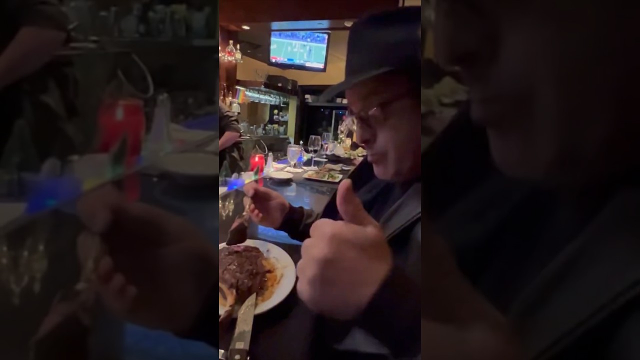 Tomahawk Ribeye Steak Review from Ruth&rsquo;s Chris