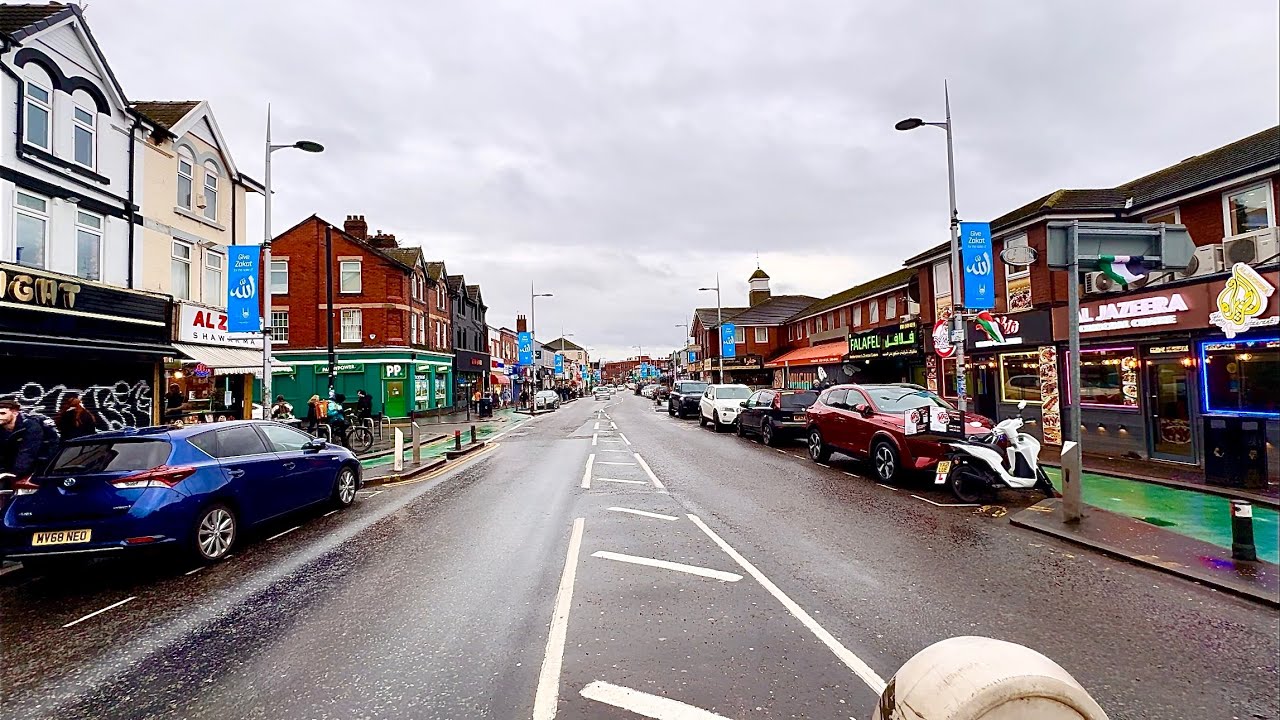📍Wilmslow Road Manchester During Month Of 🌙Ramadan | 4K Walk🚶‍♂️
