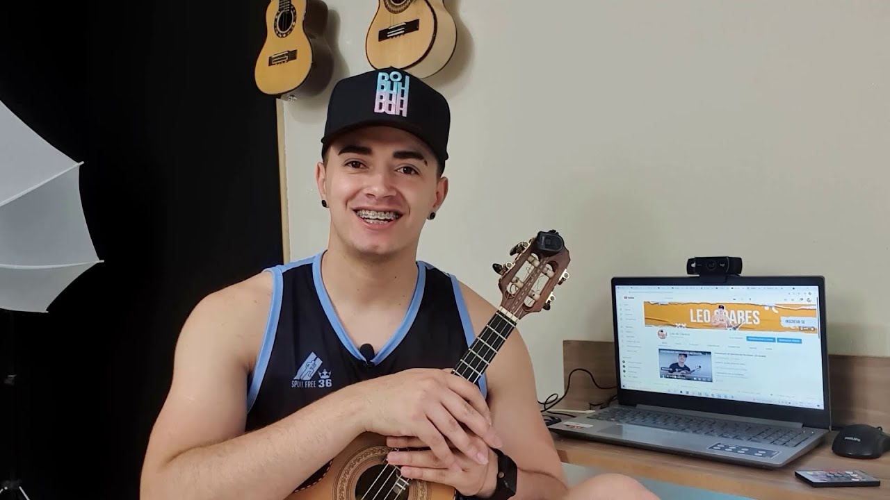 APRENDA 4 MÚSICAS COM ATÉ 4 ACORDES  PRA INICIANTES no CAVAQUINHO - AULA DE CAVAQUINHO -LÉO SOARES