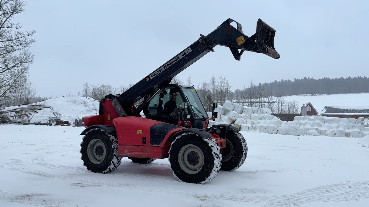 Köp Teleskoplastare Massey Ferguson 8937 på Klaravik