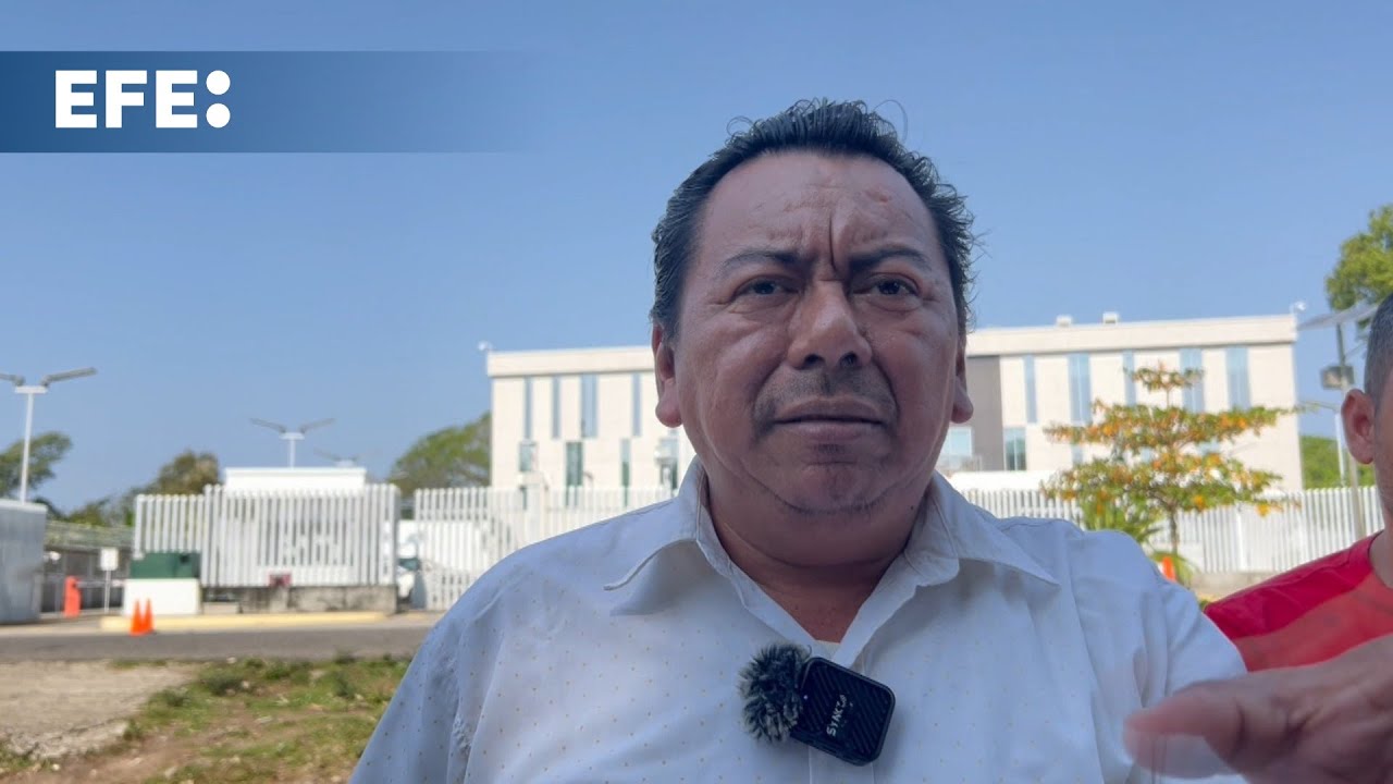 Miles de migrantes cubanos están varados en la frontera sur de México