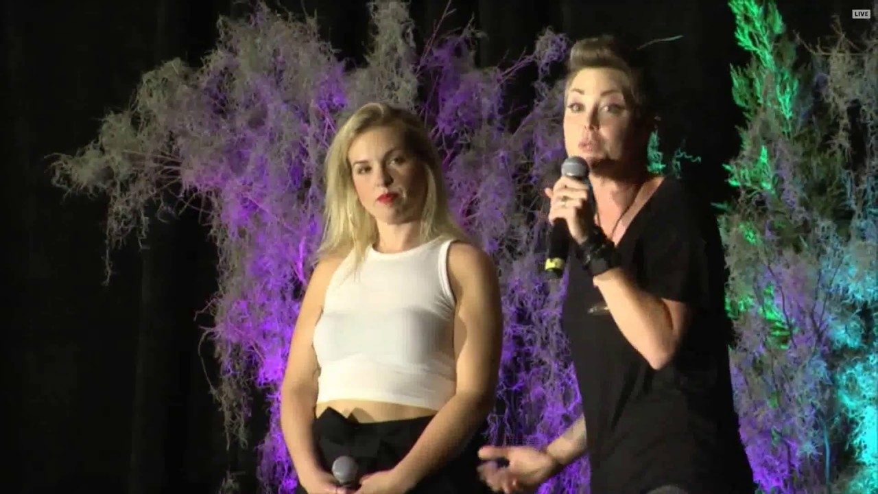 Kim and Bri Panel stageit recording PhxCon 2017