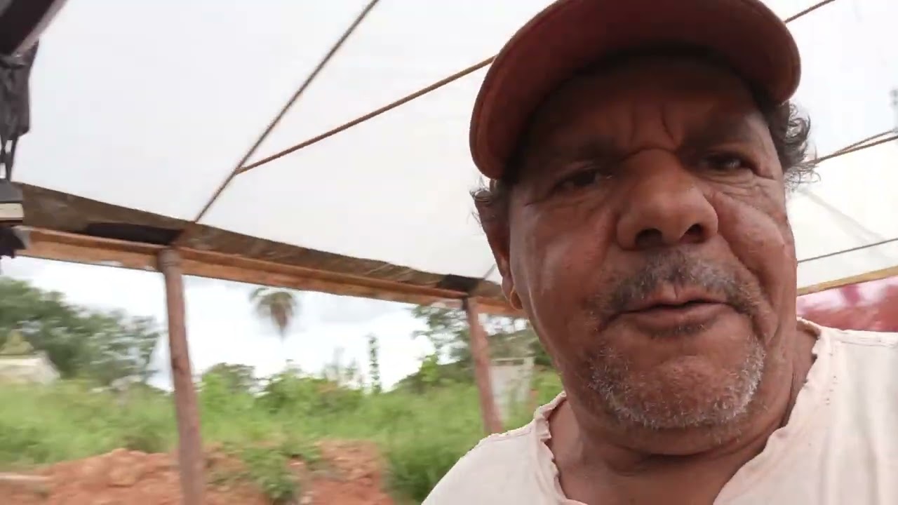 Colocando areia na bancada 