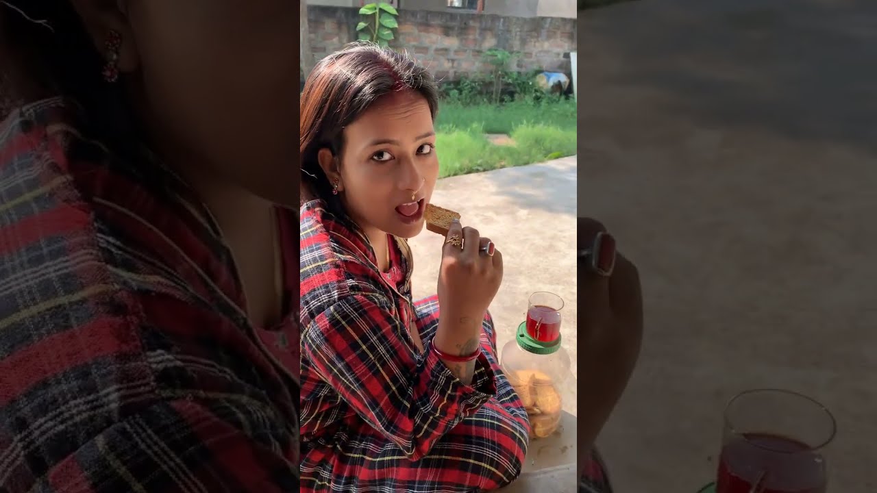 ভেবেছিলাম সকাল-সকাল কিছু একটা করব কিন্তু সাহস পেলাম না তাই চেপে গেলাম 🤣🤣🤣