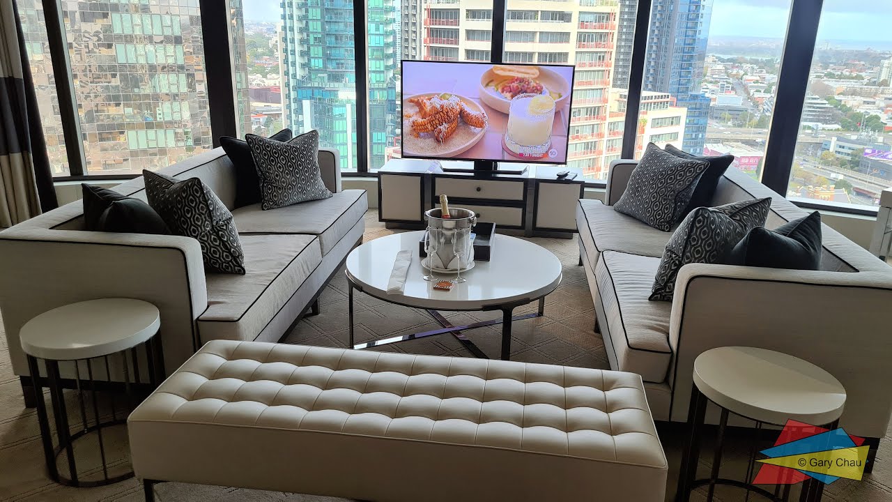 Tour of Crown Towers Melbourne Executive Club Suite Room