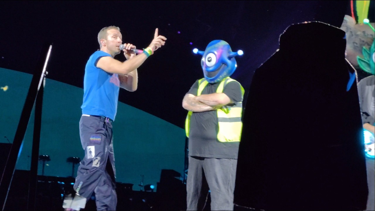 Coldplay - Something Just Like This - Alien   - Live Dublin Ireland 4K 29.08.2024