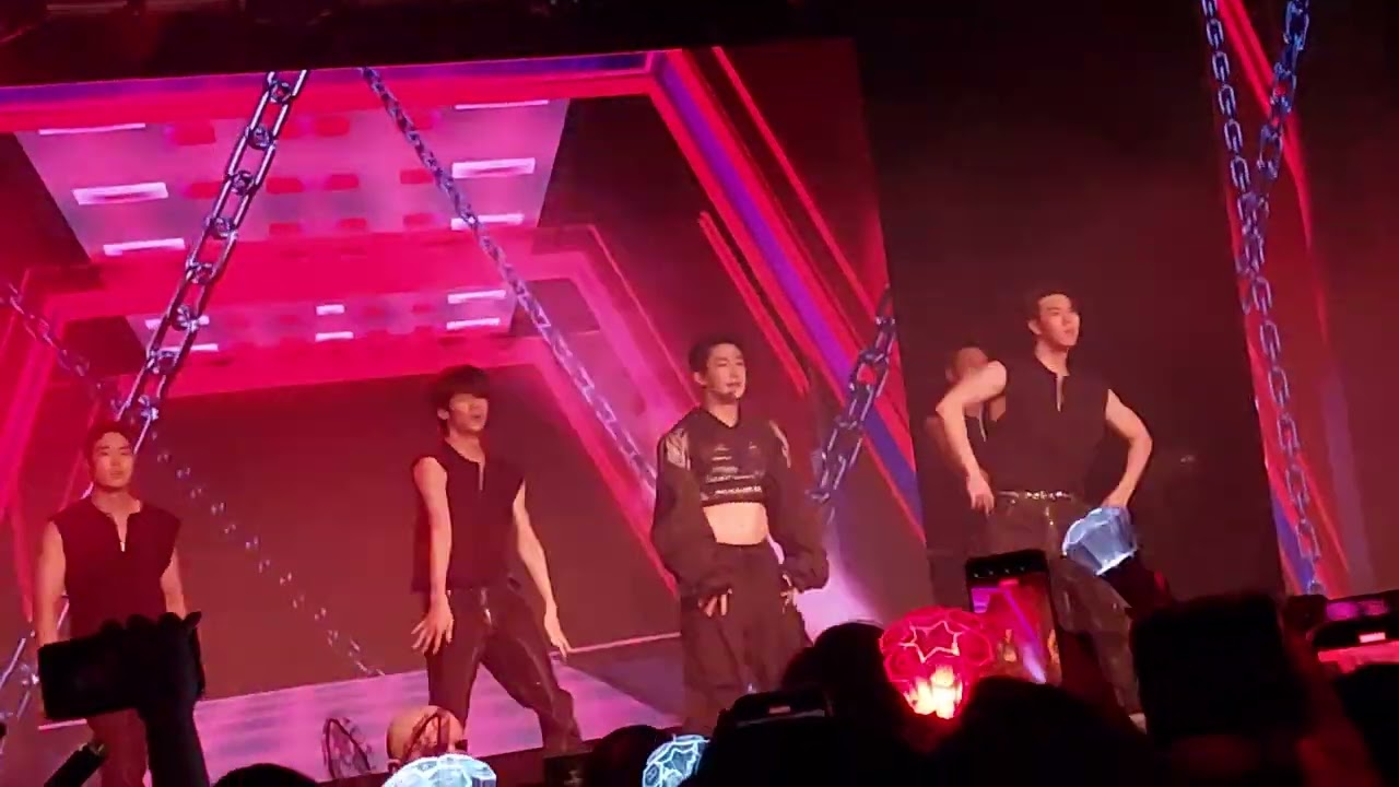[FANCAM] Eye On You // 원호 (WONHO) in Munich (28.08.2022) #WONHOEuropeanTour2022
