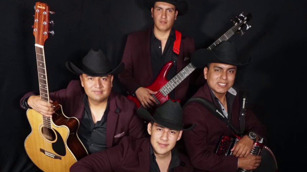 Alegres Del Ranchito - Me Besa (Cover Gerardo Ortiz) En Vivo 2017