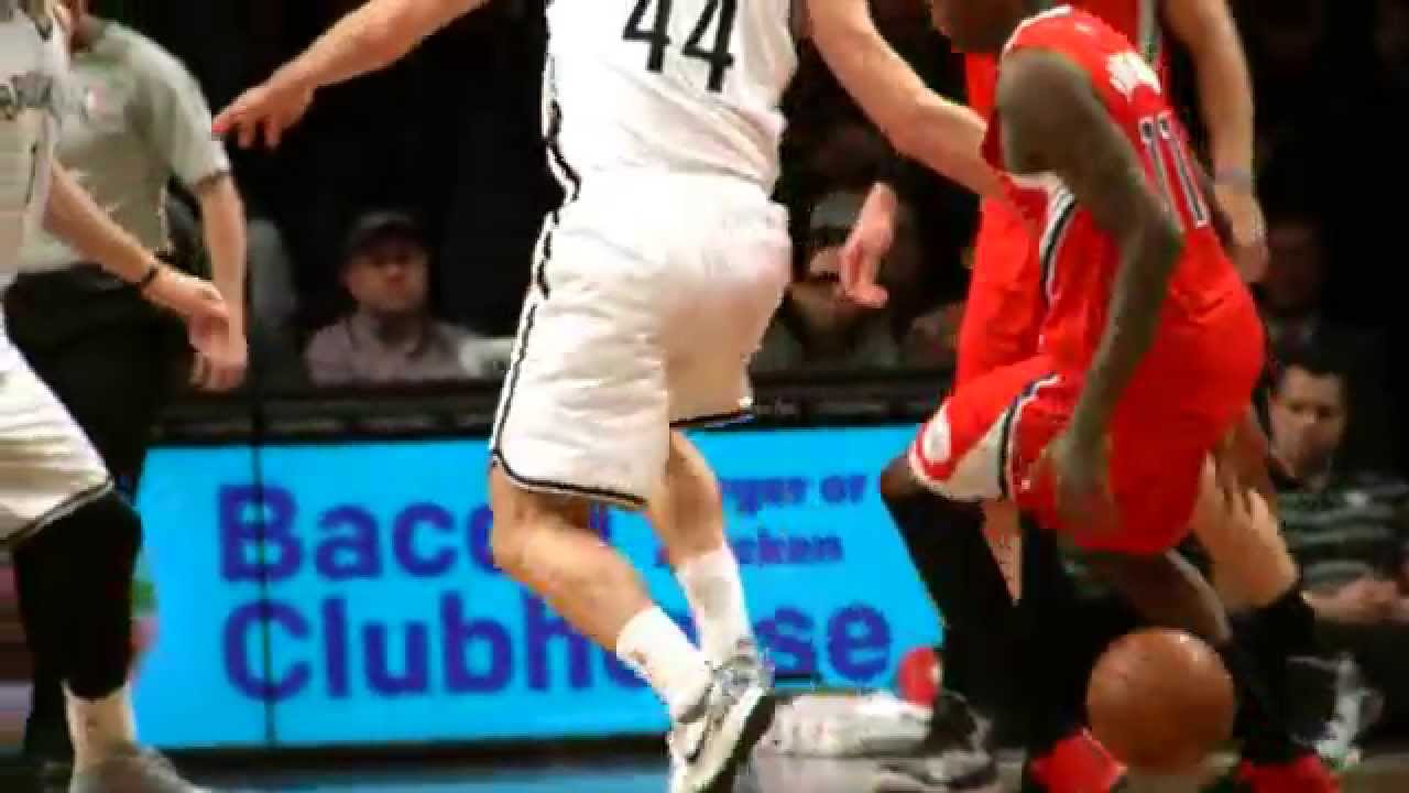 Top 10 NBA Crossovers: February 2015