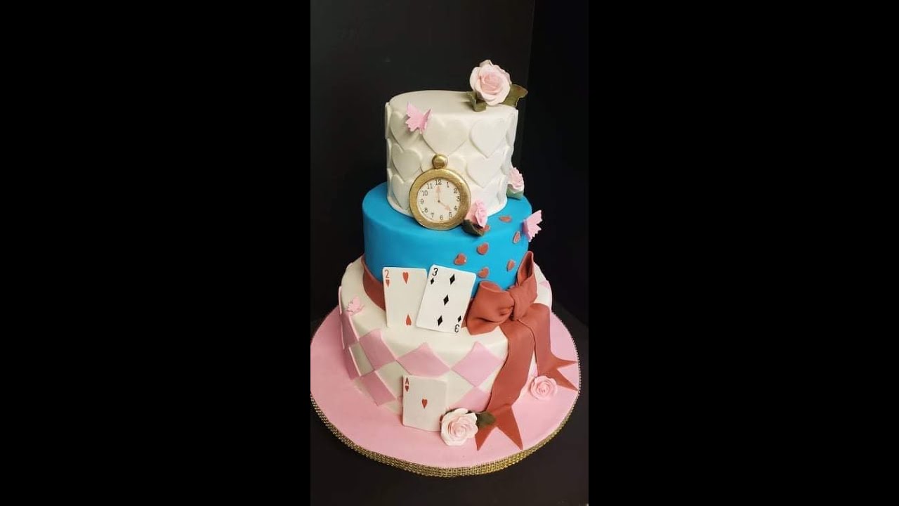Pastel de Alicia en el pais de las maravillas