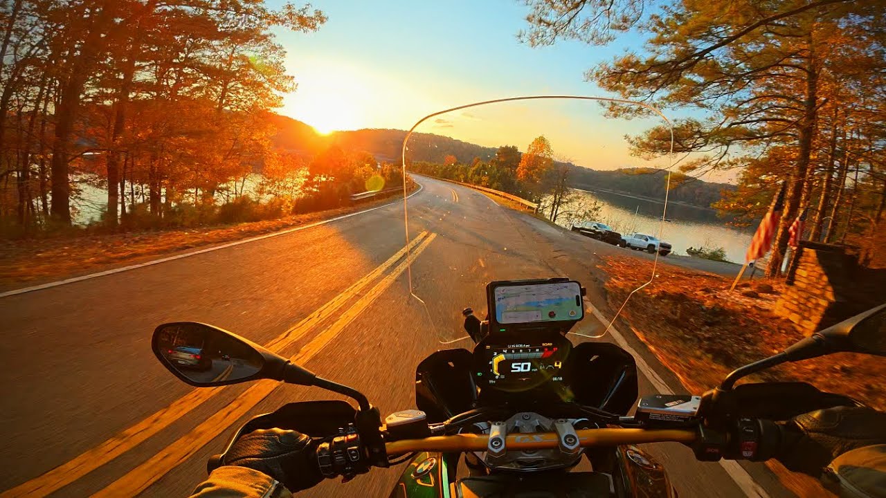 Fall lake ride on R1300GS - pure boxer sounds
