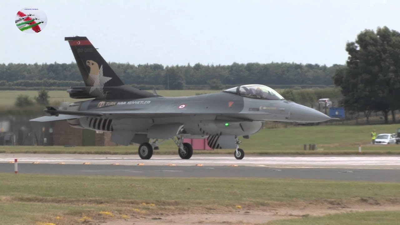 SOLO TURK F-16 Rabbit On Runway