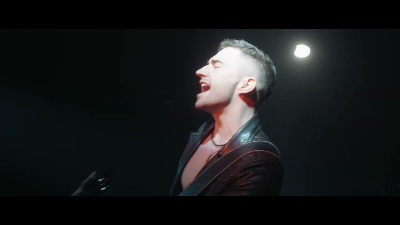 Fever - Zerwij Ze Mną (Official Music Video)