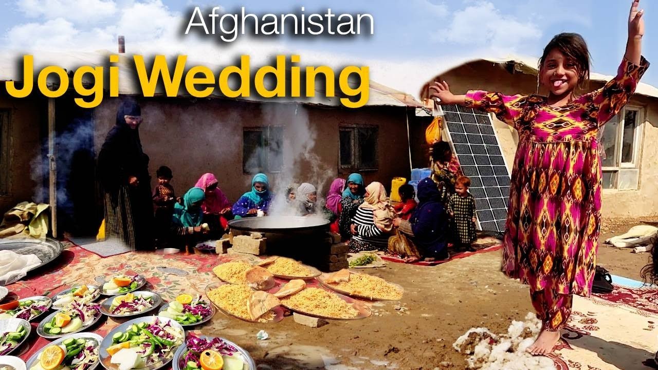 Jogy party in village of afghanistan |  مهمانی قوم جوگی در یکی از قریه های افغانستان