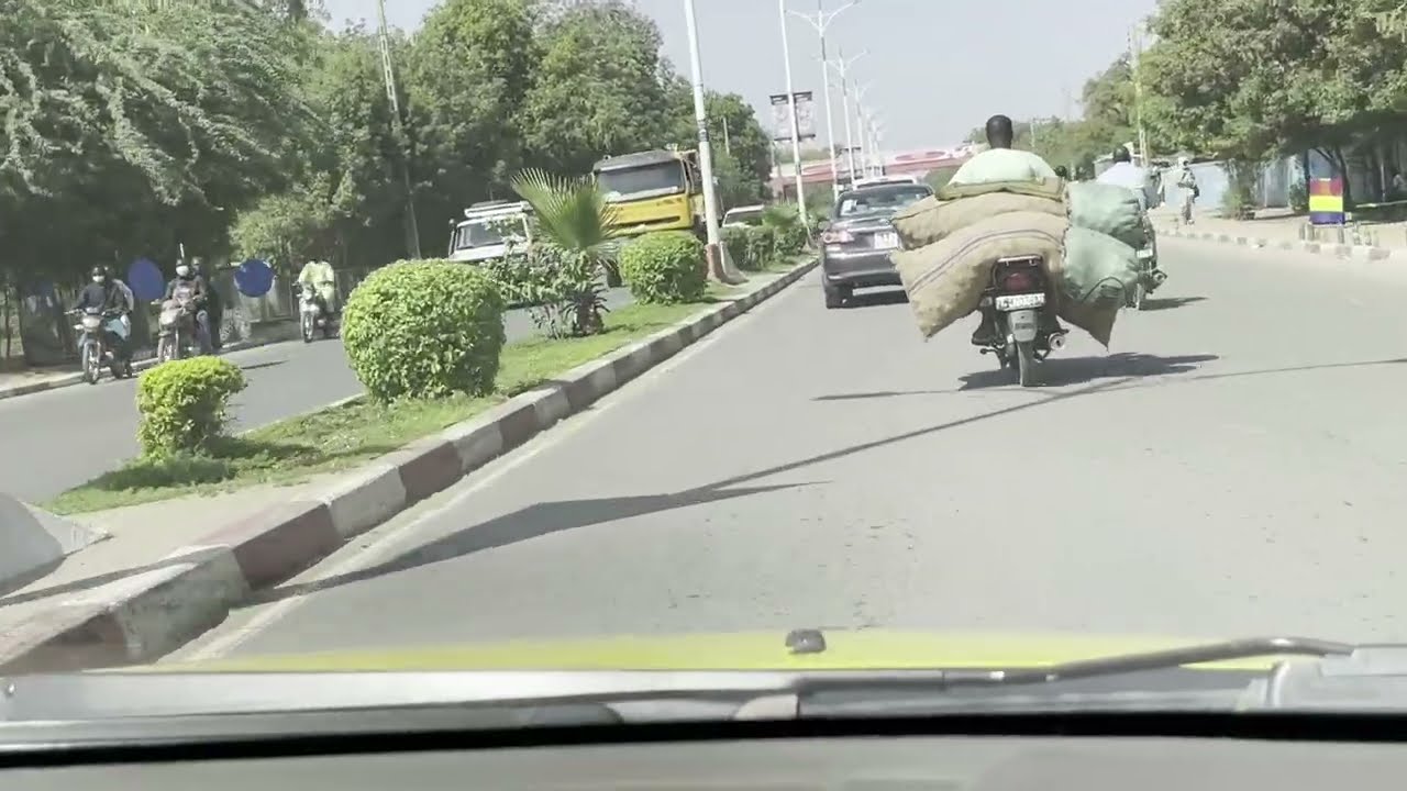 🚗 Ndjamena CHAD | Driving and Exploring the City