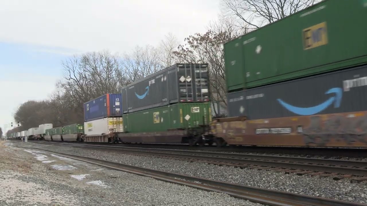 NORFOLK SOUTHERN EMD SD70ACE Southbound Intermodal Container Train