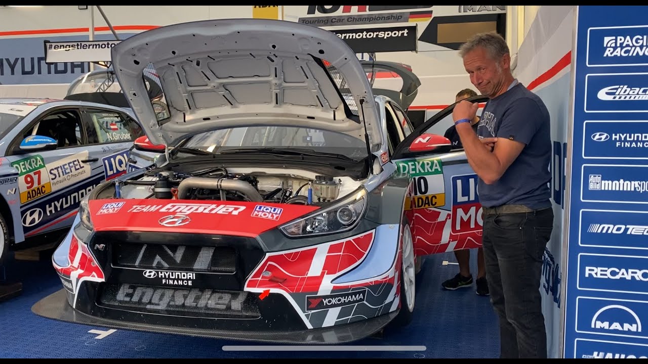 Niki Schelle im Hyundai i30 bei der TCR Germany 2020 am Hockenheimring im 1. freien Training