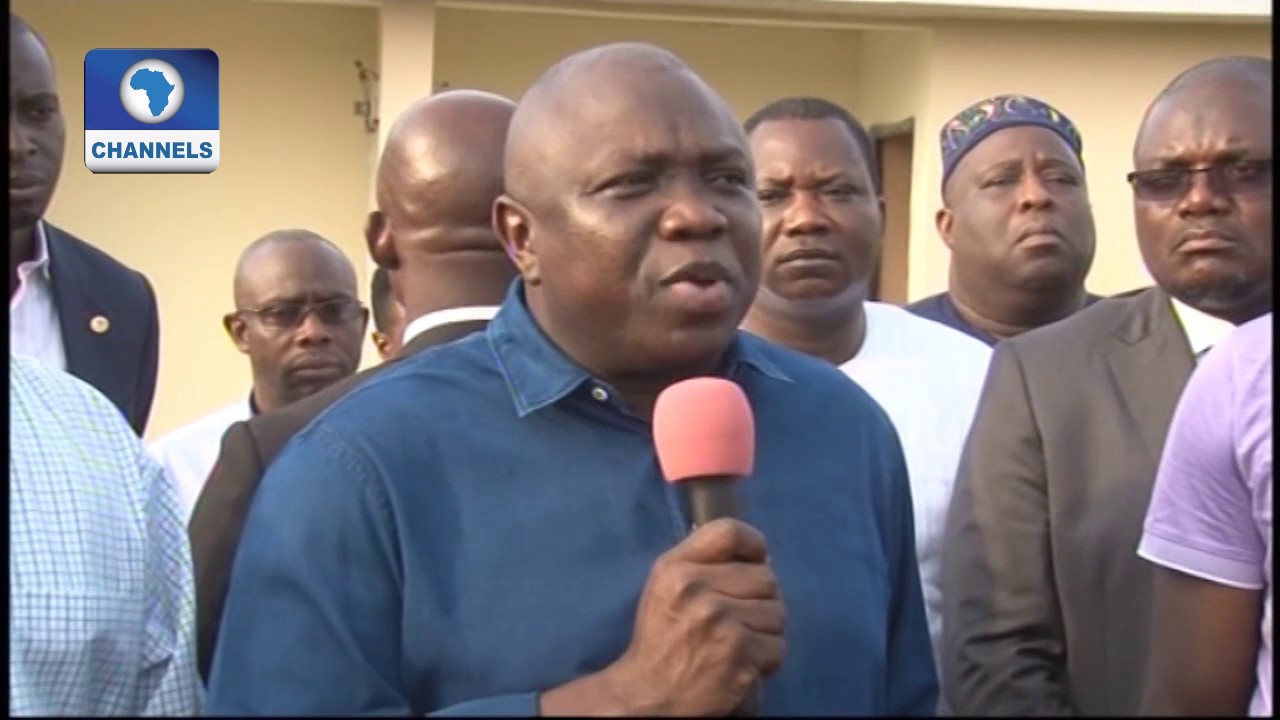 Dateline Lagos: Governor Ambode Takes A Tour Of Housing Project In Lagos