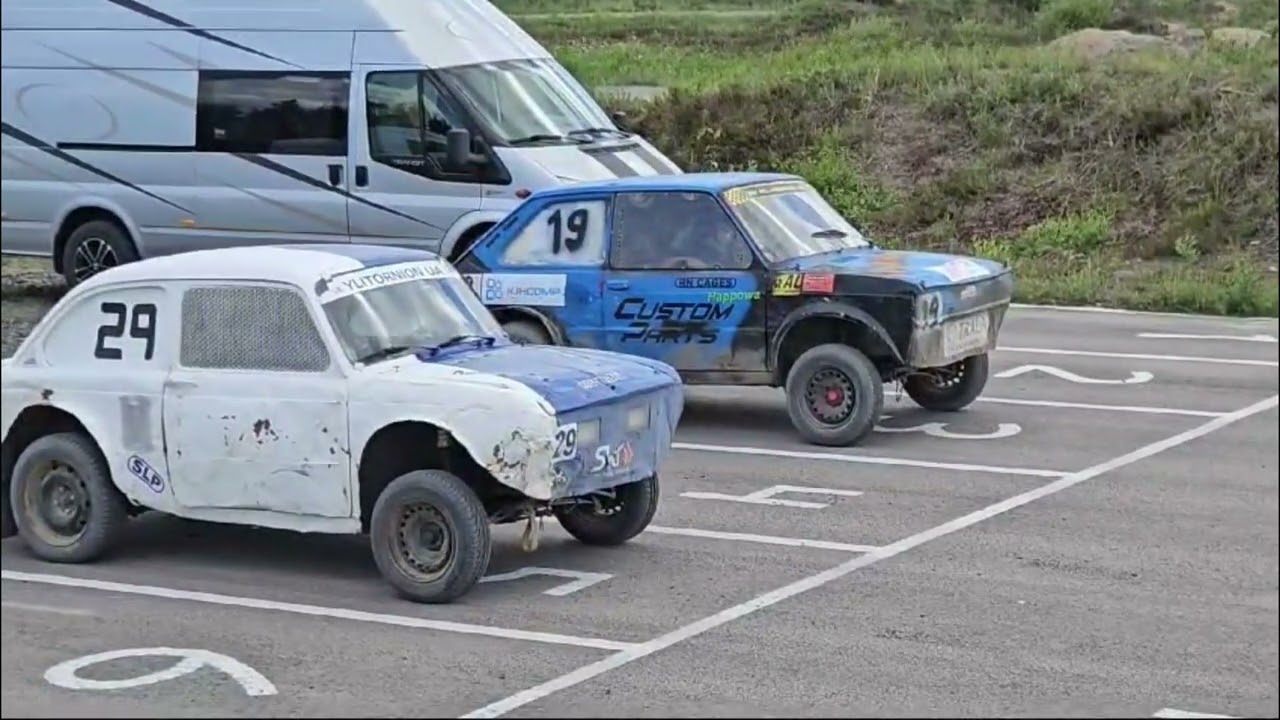 Fiat 850 testi ja kyläkisa ohc 😃