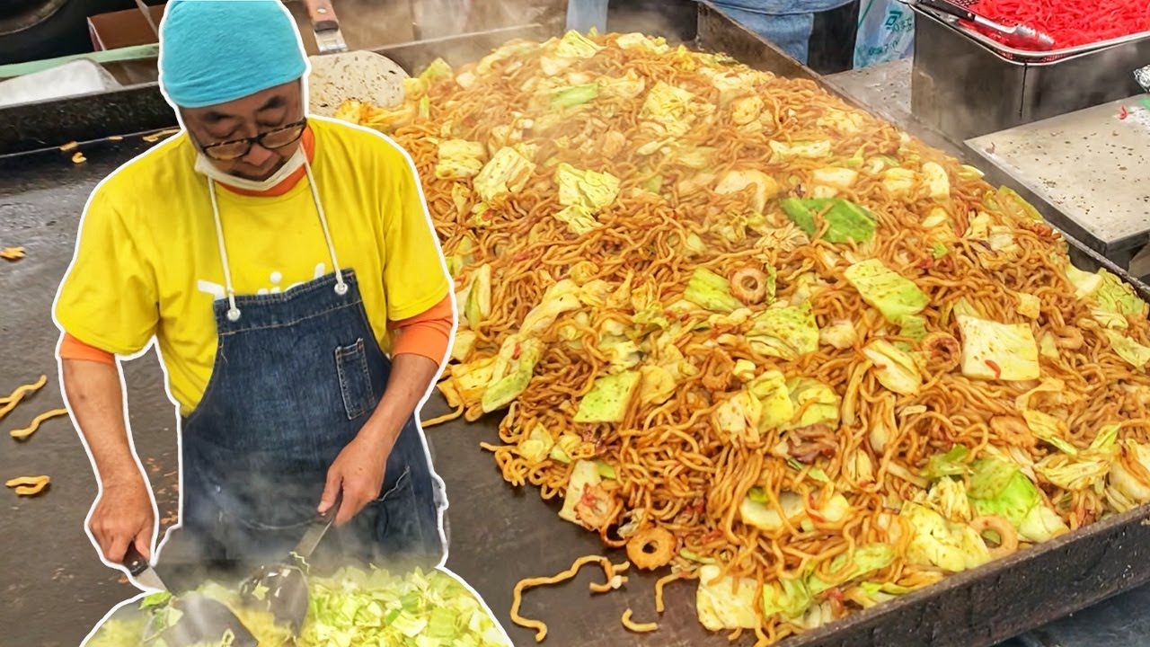 Authentic Yakisoba Sold At Tokyo Flea Market - Japanese Street Food