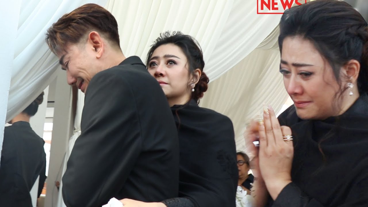 1 ภาพบอกทุกความรู้สึก!!! #เอไชยา ทำใจไม่ได้ ร้องไห้ไม่หยุด ส่งคุณพ่อ #สมศักดิ์ ครั้งสุดท้าย 