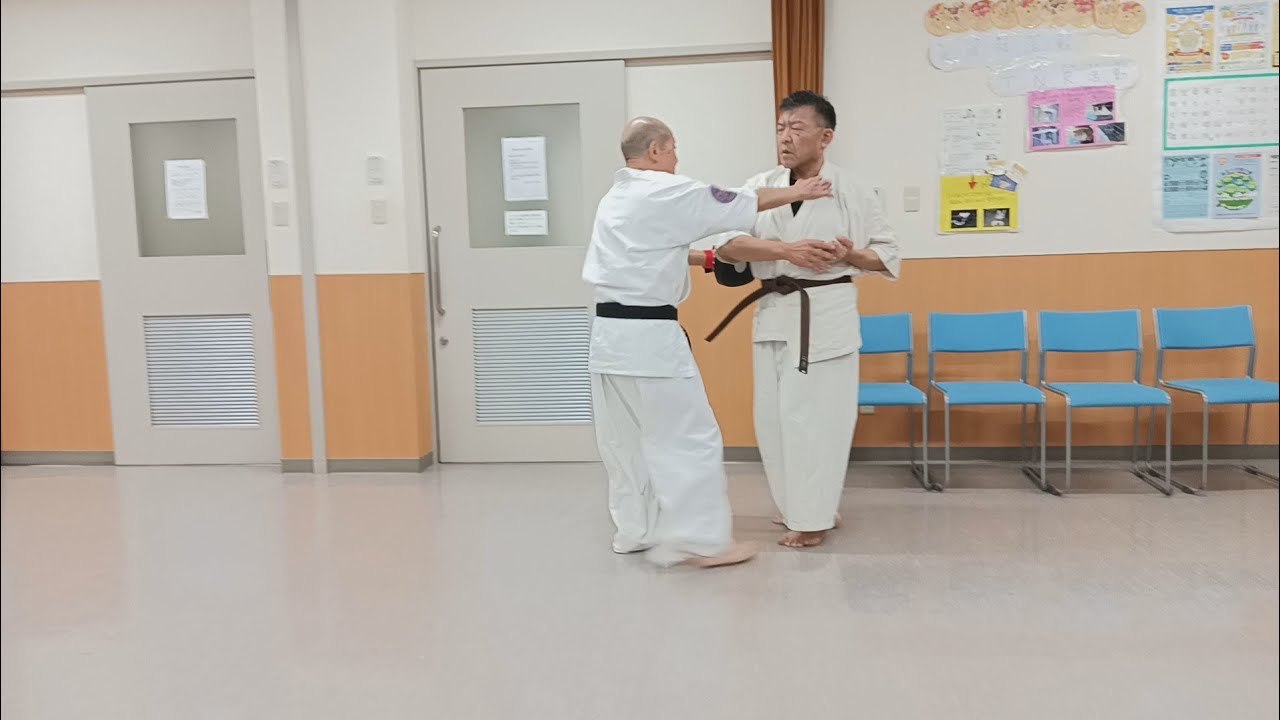 K七段に順突きを指導されるわし…。