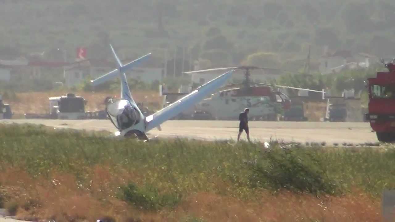 private airplane crashes on taxiway at Samos Airport