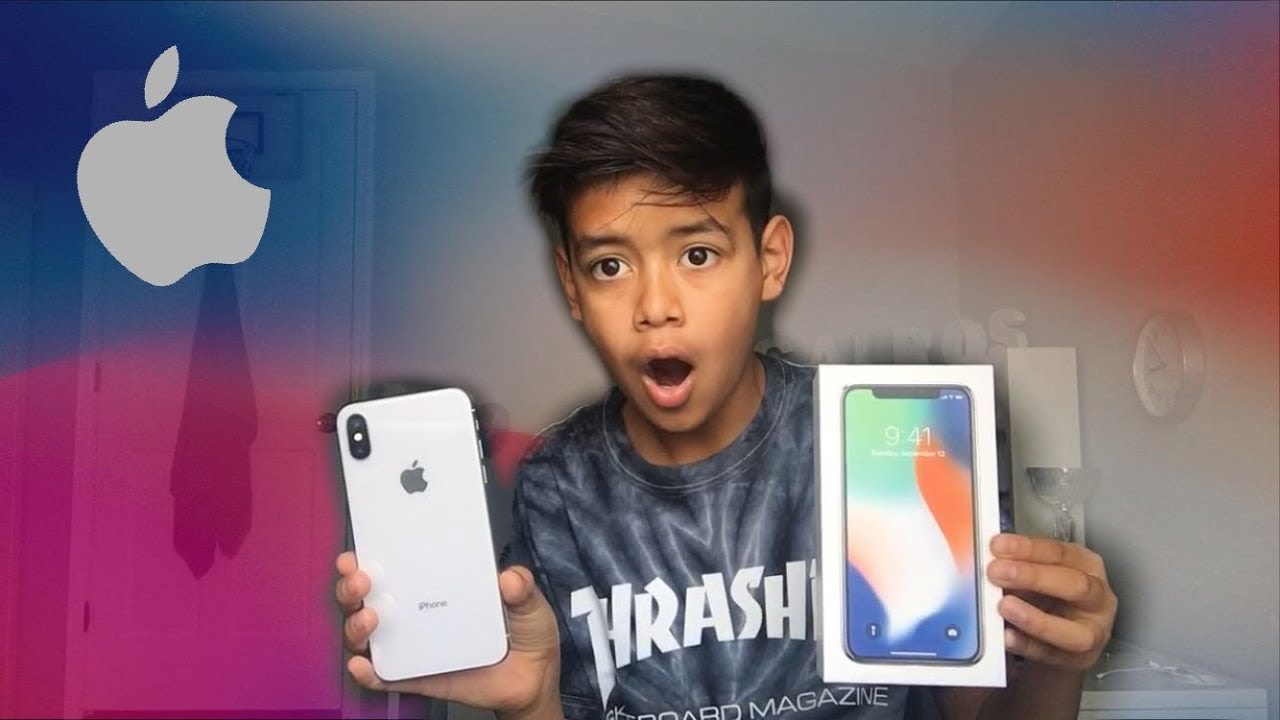 UNBOXING THE IPHONE X!!!! ( Silver )