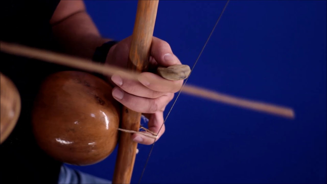 Aprenda o Toque de Iúna da ( capoeira )
