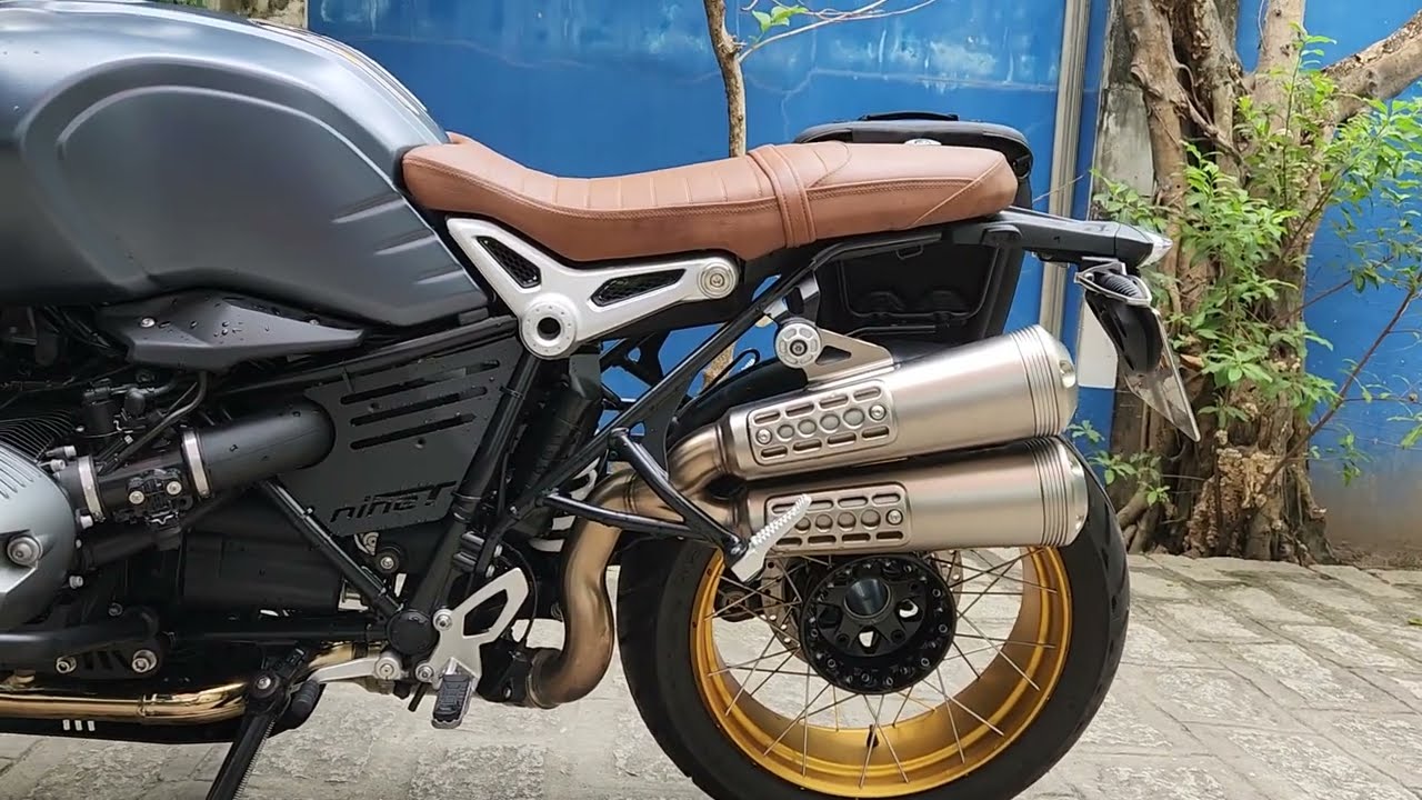 bmw R9T scrambler chiếc xe cổ điển đa dụng.