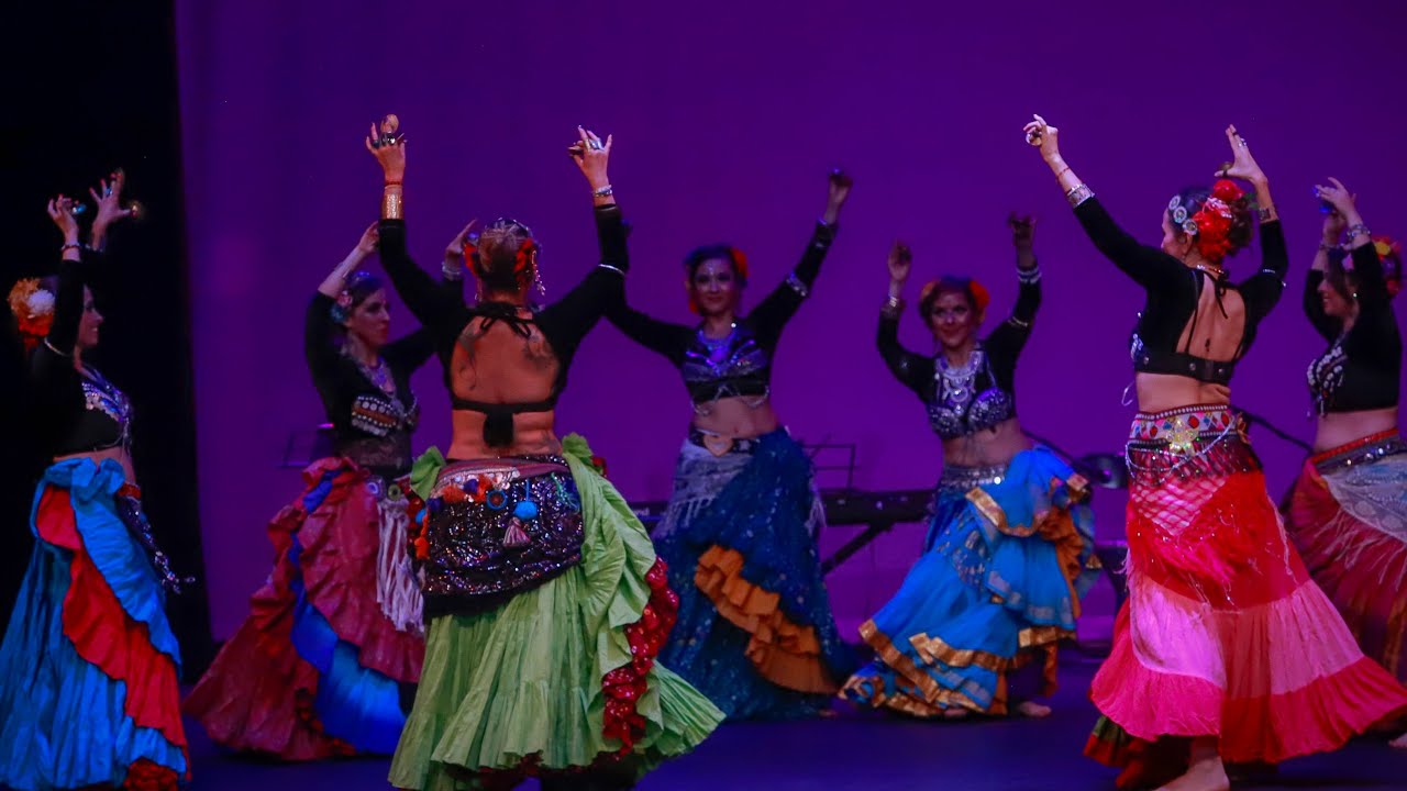Flora Danza Grupo multinivel de FCBD Style- Show Momentum 13 Academia Sevdi Dance Studio