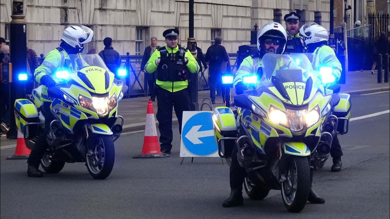Iran Protest In London | Police Escorts Protesters to Whitehall 🪧