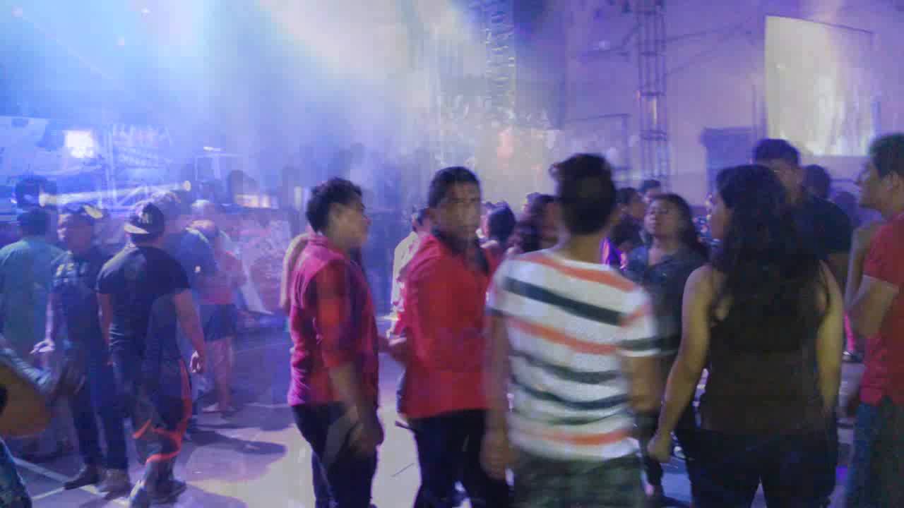 LA RUMBA DISCO MOVIL   FERIA TRADICIONAL Y ARTESANAL HALACHO 2015