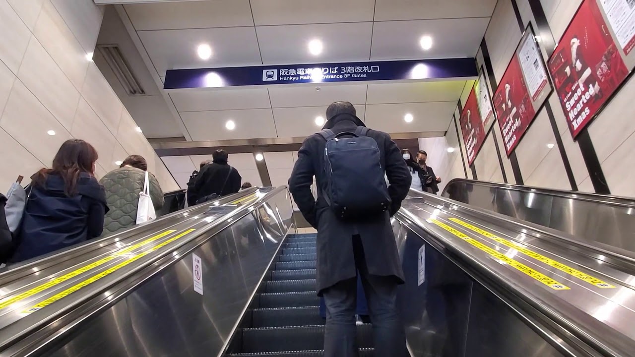 大阪・梅田 part③【駅周辺&rarr;駅構内/散策動画】 HANKYU HEP FIVE～阪急三番街～BIG MAN広場～阪急 大阪梅田駅までの映像です。