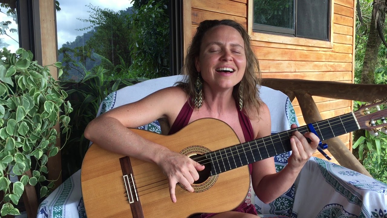 Travelling One (This Moment Is All) - Susie Ro