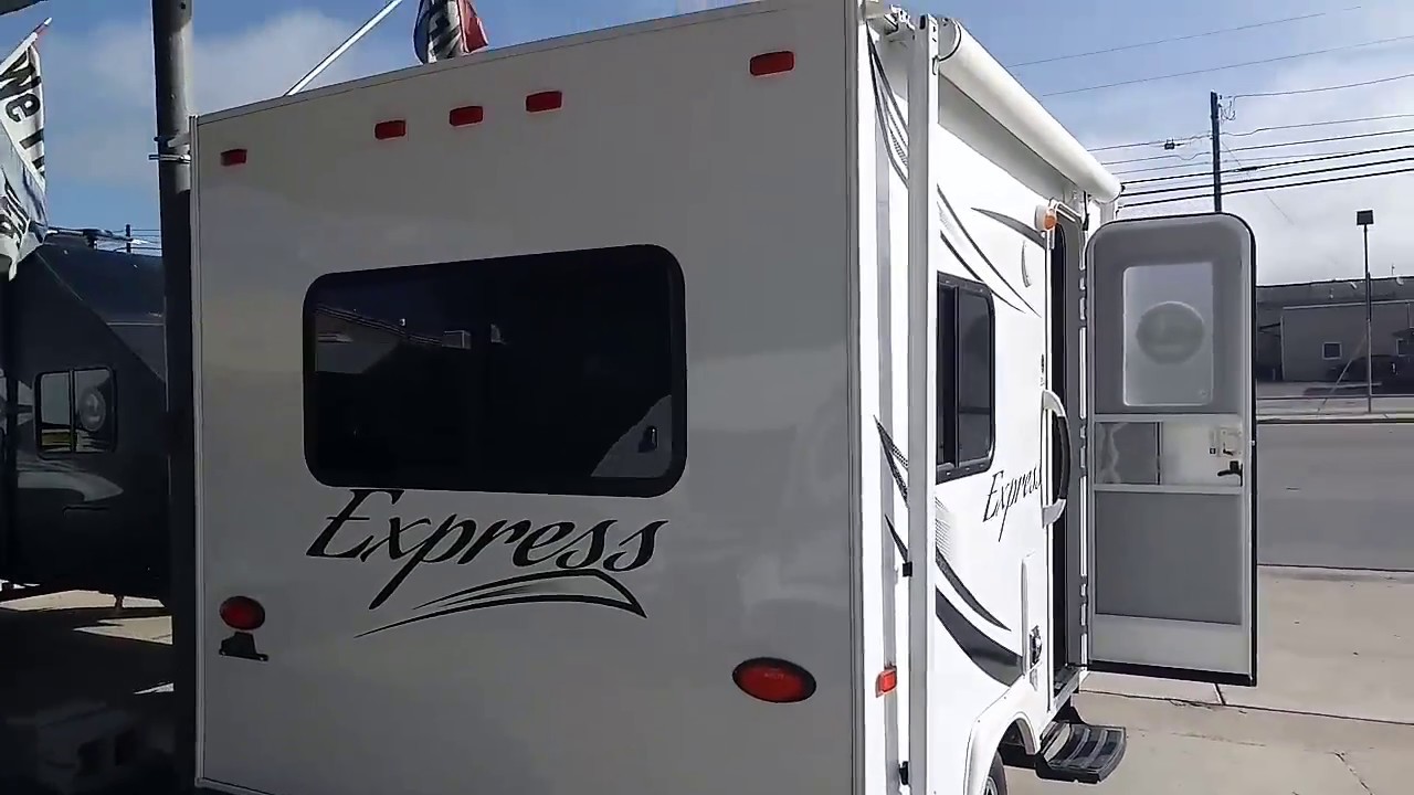 NEW TRAVEL LITE E14...VERY LIGHTWEIGHT!!!